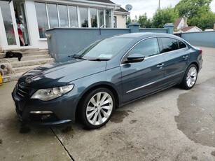 2011 - Volkswagen Passat Manual