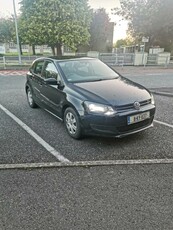 2011 - Volkswagen Polo Manual