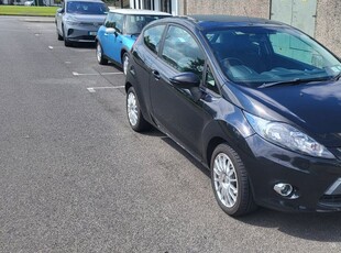 2012 - Ford Fiesta Manual