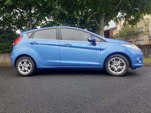 2012 - Ford Fiesta Manual