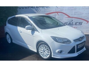 2012 - Ford Focus Manual