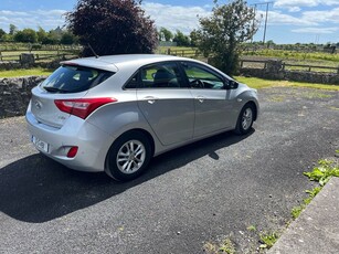 2012 - Hyundai i30 Manual