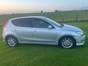 2012 - Hyundai i30 Manual