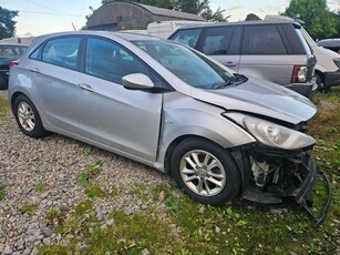 2012 - Hyundai i30 Manual