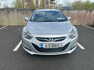 2012 - Hyundai i40 Manual