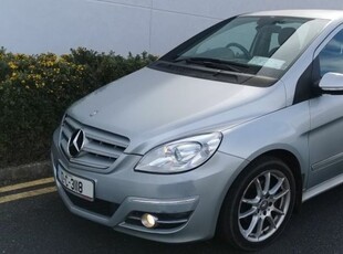 2012 - Mercedes-Benz B-Class Manual