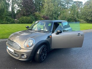 2012 - Mini Cooper Automatic