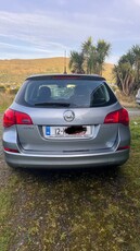 2012 - Opel Astra Manual