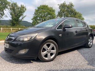 2012 - Opel Astra Manual