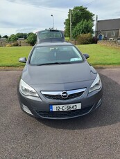 2012 - Opel Astra Manual