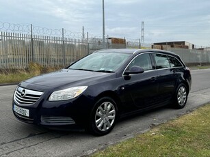 2012 - Opel Insignia Manual