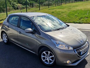 2012 - Peugeot 208 Manual