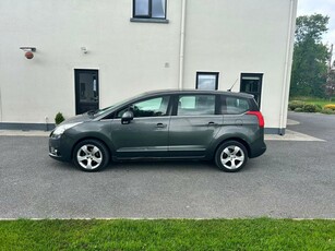 2012 - Peugeot 5008 Manual