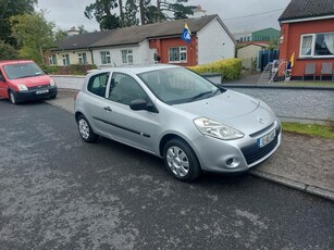 2012 - Renault Clio Manual