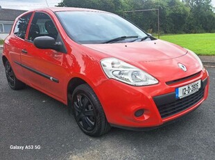 2012 - Renault Clio Manual