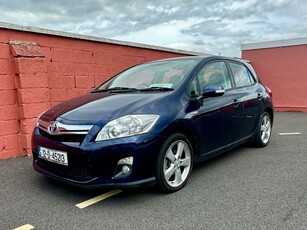 2012 - Toyota Auris Automatic