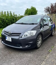 2012 - Toyota Auris Manual