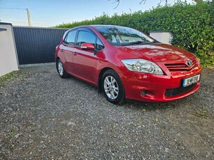 2012 - Toyota Auris Manual