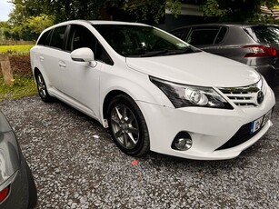 2012 - Toyota Avensis Manual