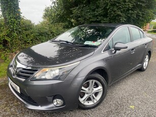 2012 - Toyota Avensis Manual