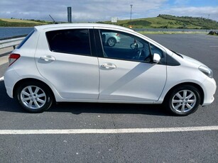 2012 - Toyota Yaris Manual