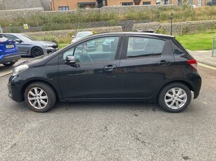 2012 - Toyota Yaris Manual