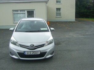 2012 - Toyota Yaris Manual