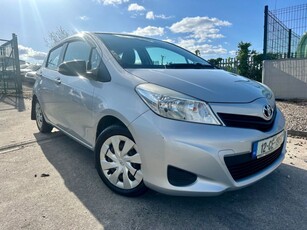 2012 - Toyota Yaris Manual