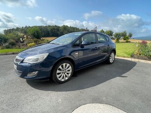 2012 - Vauxhall Astra ---