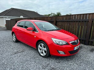 2012 - Vauxhall Astra ---