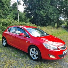 2012 - Vauxhall Astra Manual