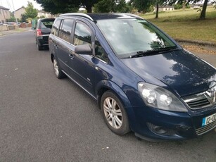 2012 - Vauxhall Zafira ---