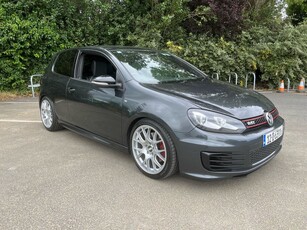 2012 - Volkswagen Golf Manual