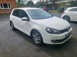 2012 - Volkswagen Golf Manual