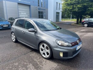 2012 - Volkswagen Golf Manual