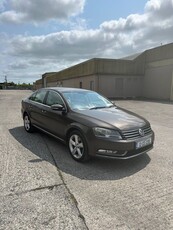 2012 - Volkswagen Passat Manual