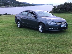 2012 - Volkswagen Passat Manual