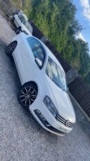 2012 - Volkswagen Passat Manual