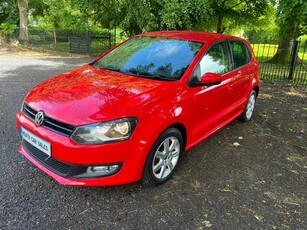 2012 - Volkswagen Polo Manual