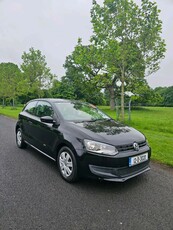 2012 - Volkswagen Polo Manual