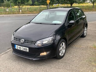 2012 - Volkswagen Polo Manual