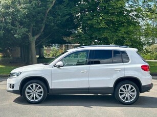 2012 - Volkswagen Tiguan Manual