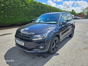 2012 - Volkswagen Tiguan Manual