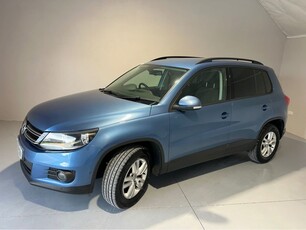 2012 - Volkswagen Tiguan Manual