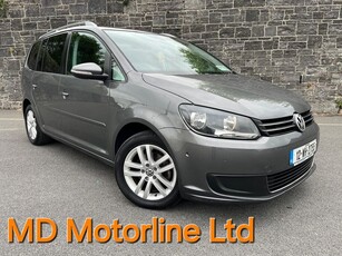 2012 - Volkswagen Touran Manual