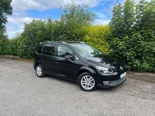 2012 - Volkswagen Touran Manual