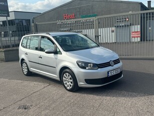 2012 - Volkswagen Touran Manual