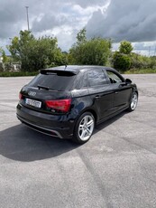 2013 - Audi A1 Manual