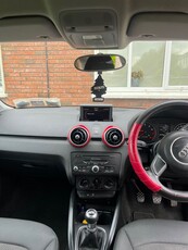 2013 - Audi A1 Manual