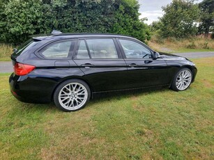 2013 - BMW 3-Series Manual